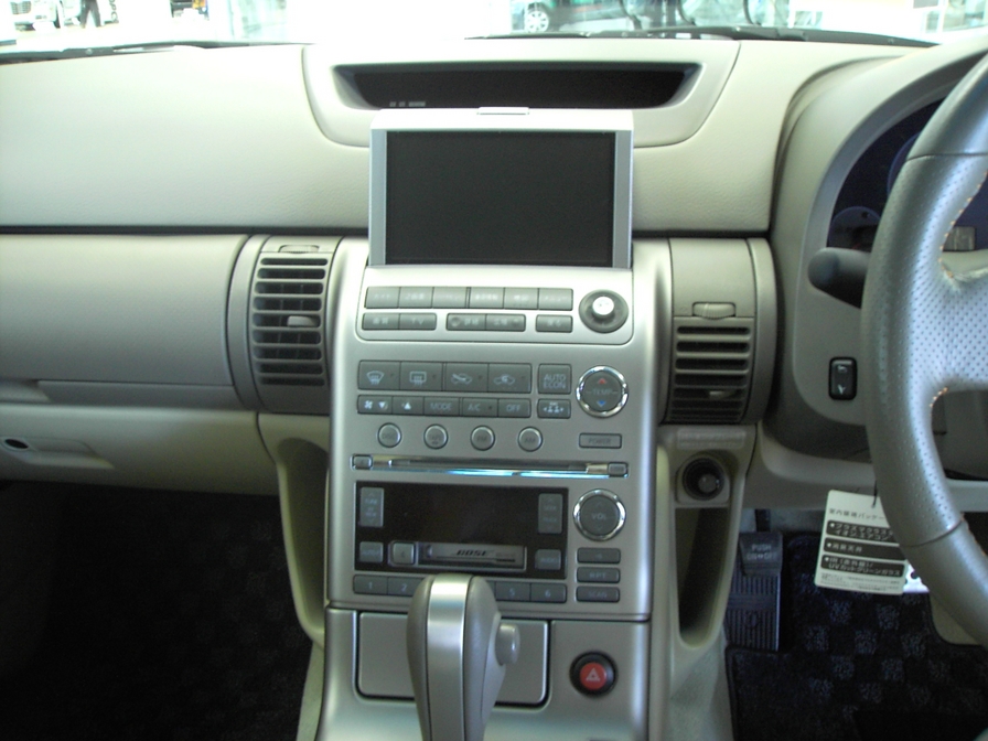 2004 Nissan Skyline Pics