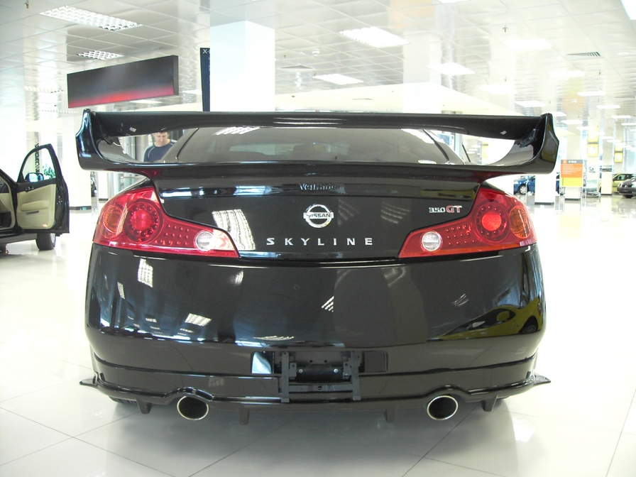2004 Nissan Skyline Pictures