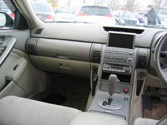2004 Nissan Skyline Photos