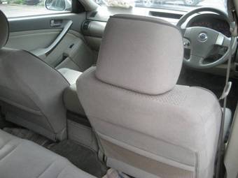 2004 Nissan Skyline Photos