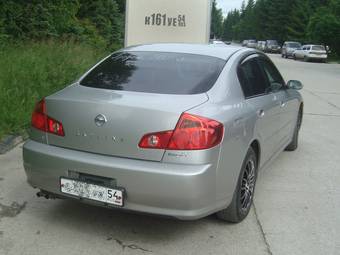 2005 Nissan Skyline Photos