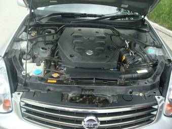 2005 Nissan Skyline Photos