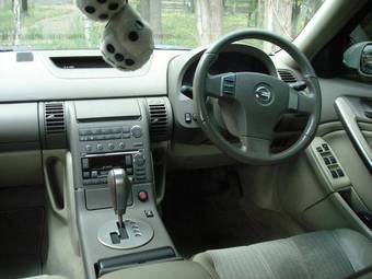 2005 Nissan Skyline Photos