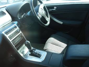 2005 Nissan Skyline Photos