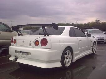 1999 Nissan Skyline GT-R Pictures