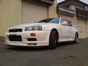 2000 Nissan Skyline GT-R Photos