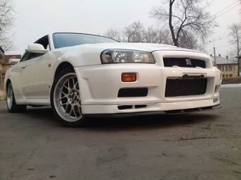 2000 Nissan Skyline GT-R Images