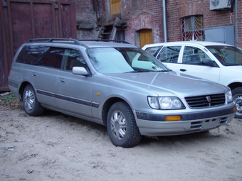 1997 Nissan Stagea