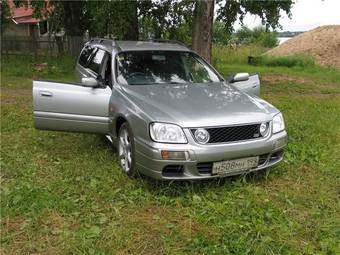 1999 Nissan Stagea Photos