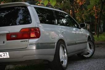 1999 Nissan Stagea Pictures