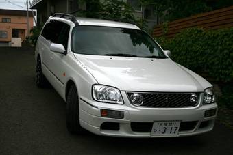 2001 Nissan Stagea Pictures