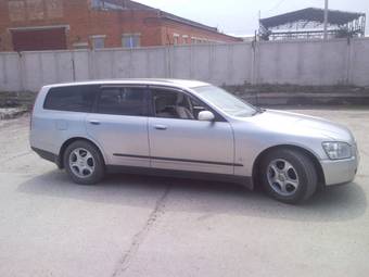 2001 Nissan Stagea Pictures