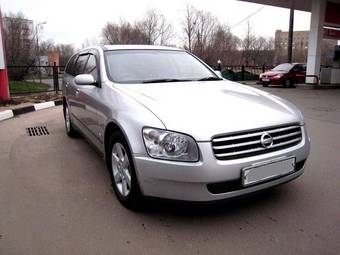 2002 Nissan Stagea Pics