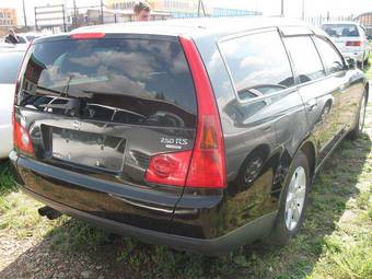 2002 Nissan Stagea Pictures