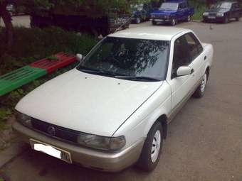 1990 Nissan Sunny