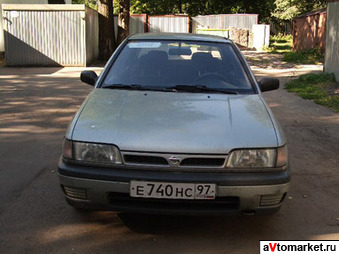 1991 Nissan Sunny Images