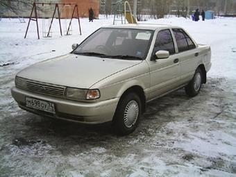 Nissan sunny 1993