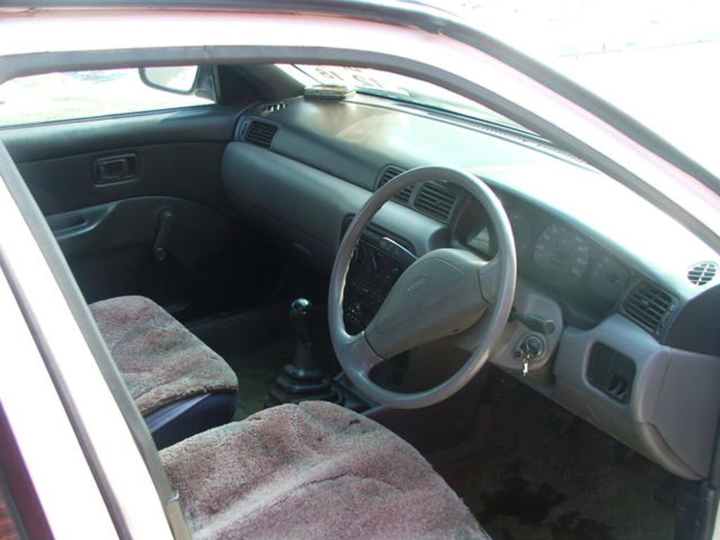 1994 Nissan Sunny