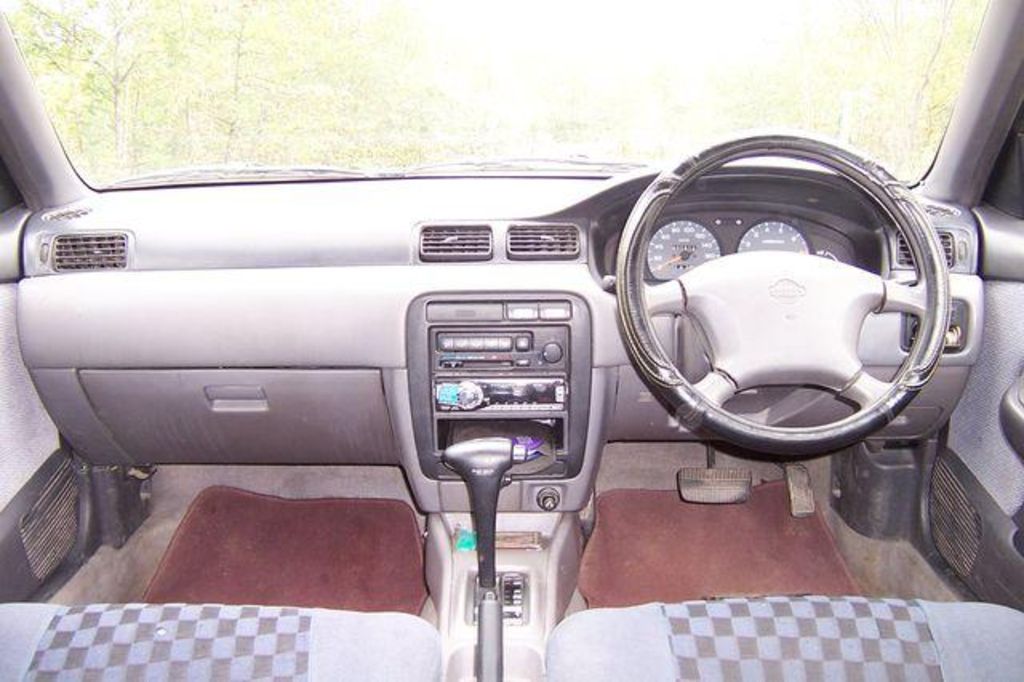 1994 Nissan Sunny