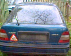 1994 Nissan Sunny Pictures