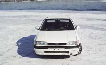 1994 Nissan Sunny Photos