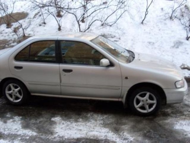 1997 Nissan Sunny