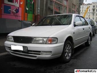 1997 Nissan Sunny Pictures