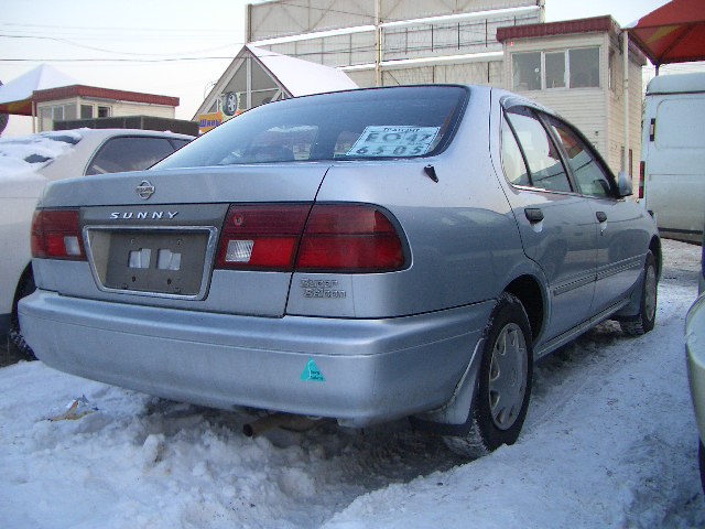 1997 Nissan Sunny Photos