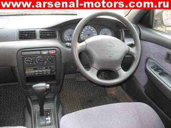 1997 Nissan Sunny Pictures