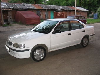 1998 Nissan Sunny