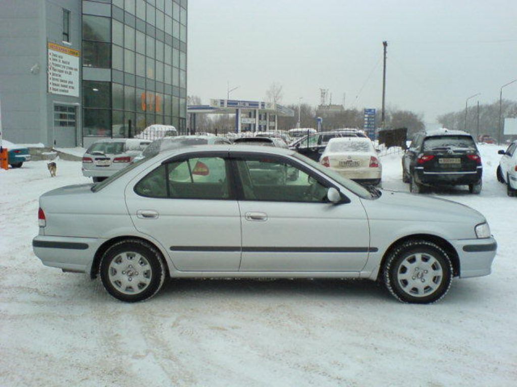 1998 Nissan Sunny