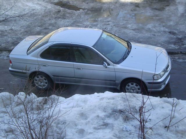 1998 Nissan Sunny