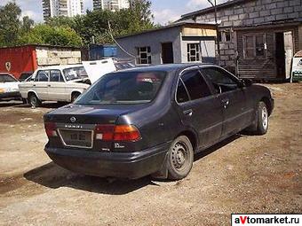 1998 Nissan Sunny Pictures