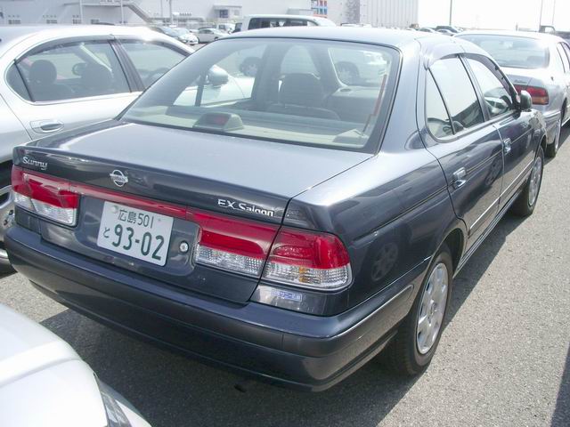 1998 Nissan Sunny Pictures