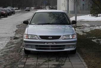 1998 Nissan Sunny Photos