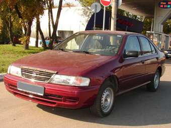 1998 Nissan Sunny Pictures