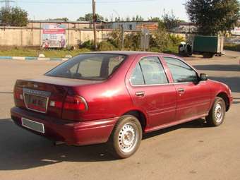 1998 Nissan Sunny Photos