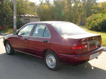 1998 Nissan Sunny Pictures