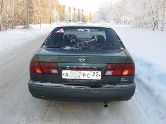 1998 Nissan Sunny Photos