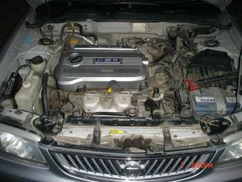 1998 Nissan Sunny Photos