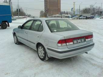 1998 Nissan Sunny Pictures