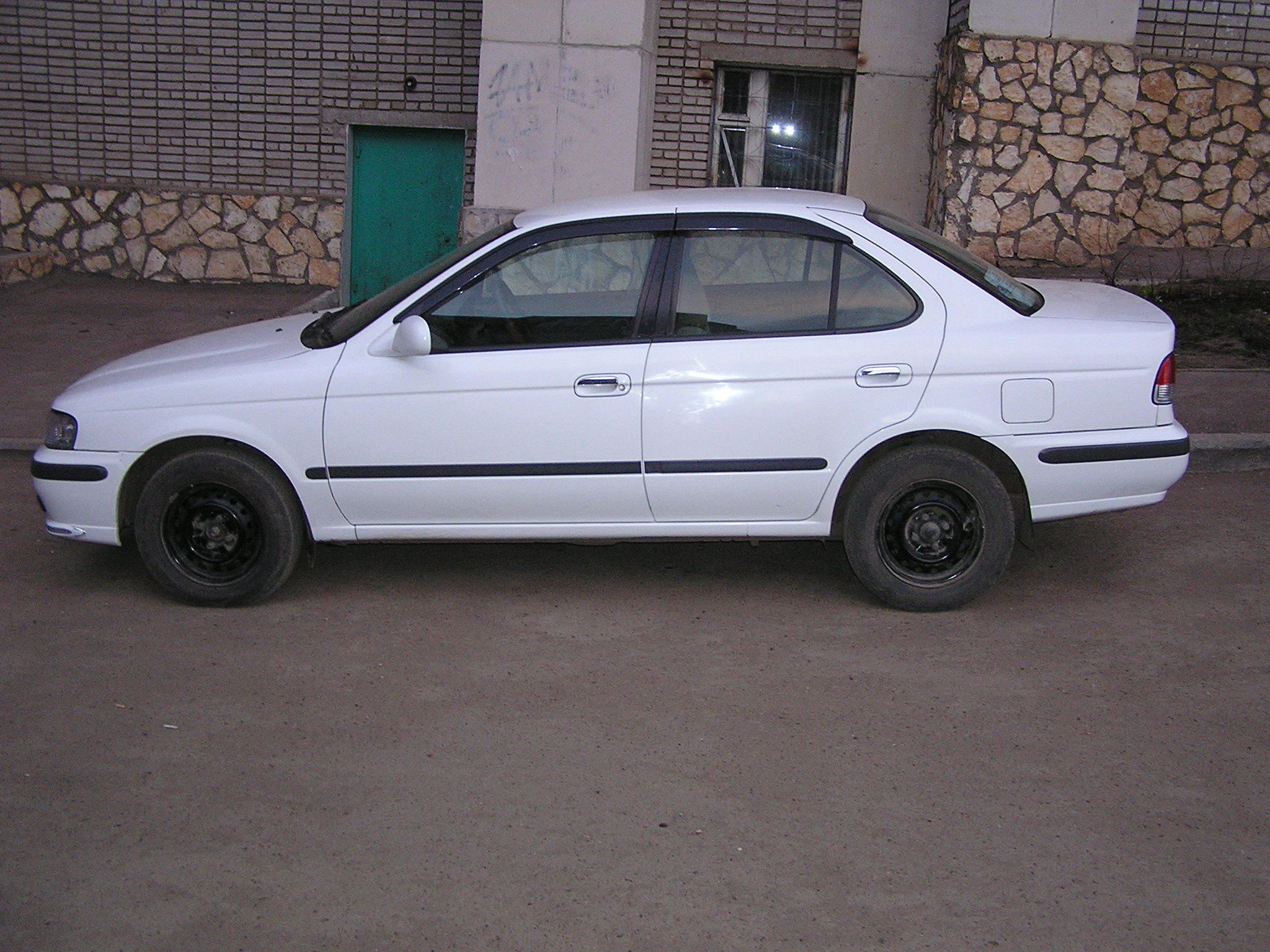 1999 Nissan Sunny