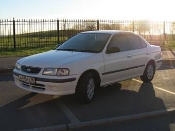 1999 Nissan Sunny