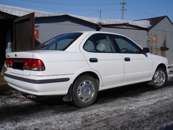 Nissan Sunny