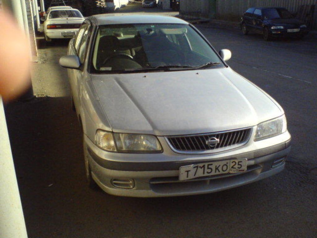 1999 Nissan Sunny