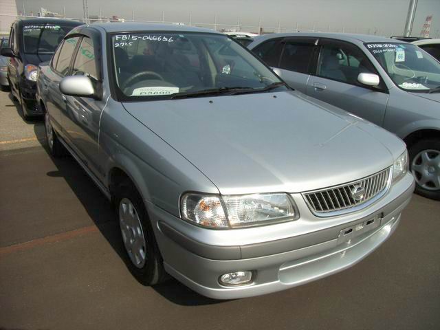 1999 Nissan Sunny Photos