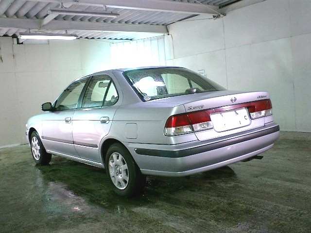 1999 Nissan Sunny Photos