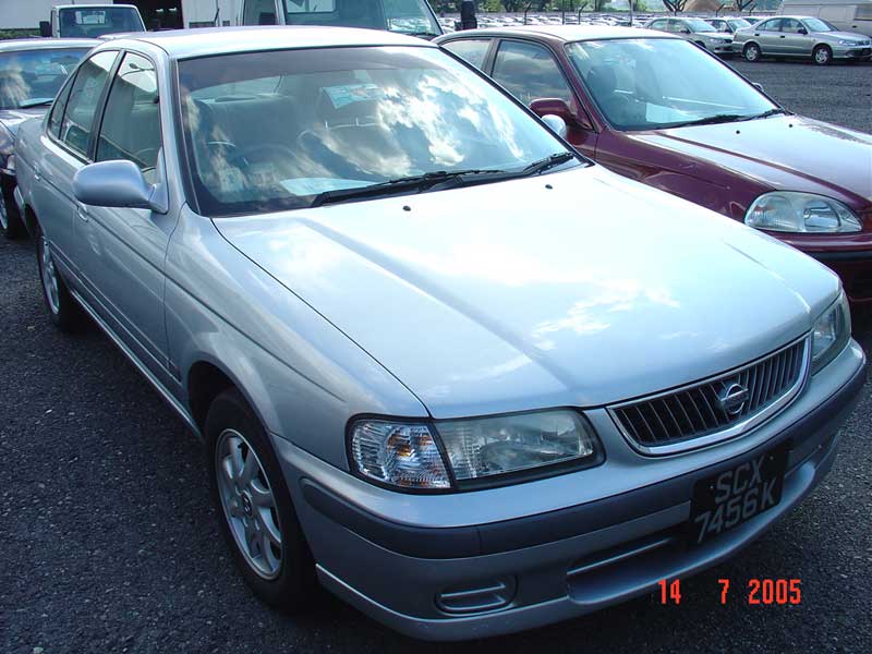 1999 Nissan Sunny Photos