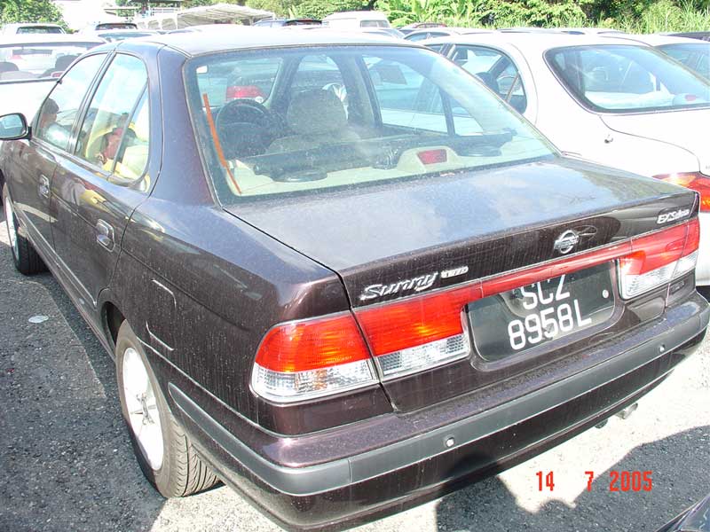 1999 Nissan Sunny Photos