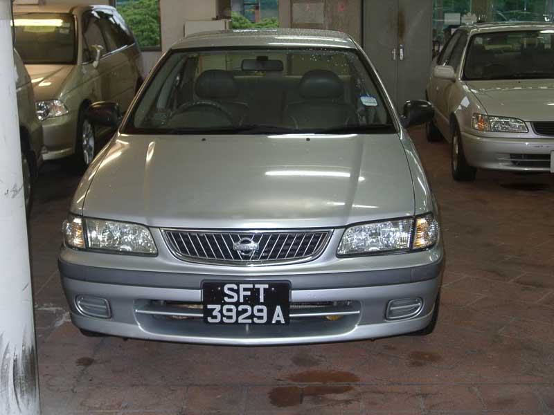 1999 Nissan Sunny Pictures